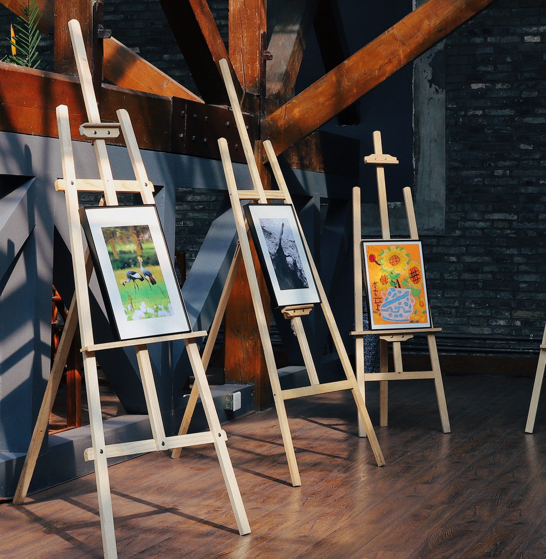 Frame Wooden Studio Adjustable for Art Frame Wooden Studio Adjustable for Art